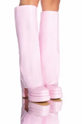 AZALEA WANG INVISIBLE KNEE HIGH FOLD OVER CHUNKY BOOT IN PINK