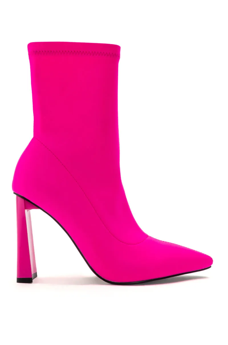 AZALEA WANG MOSCATO MESH CHUNKY BOOTIE IN PINK