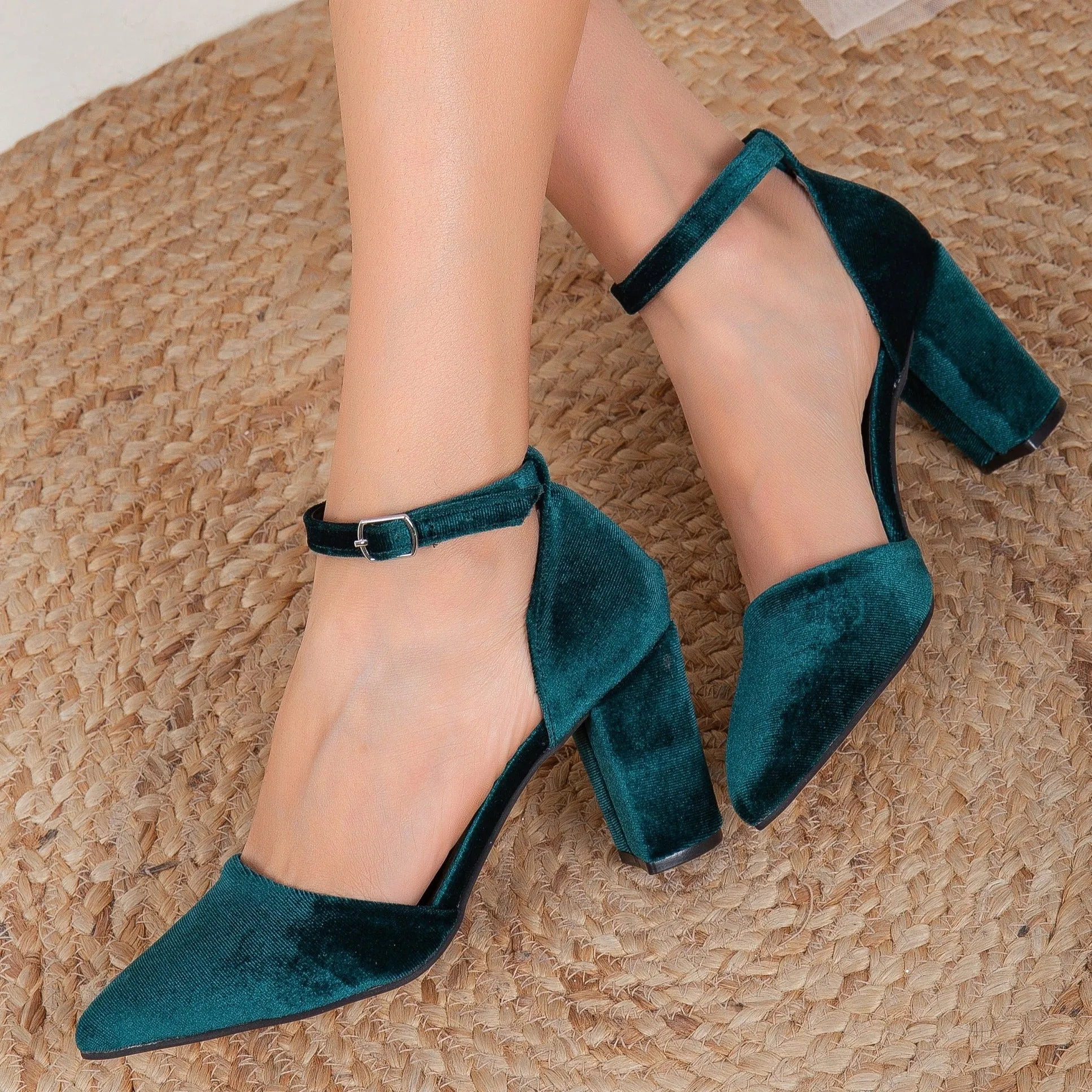 Gisele - Emerald Green Velvet Pumps