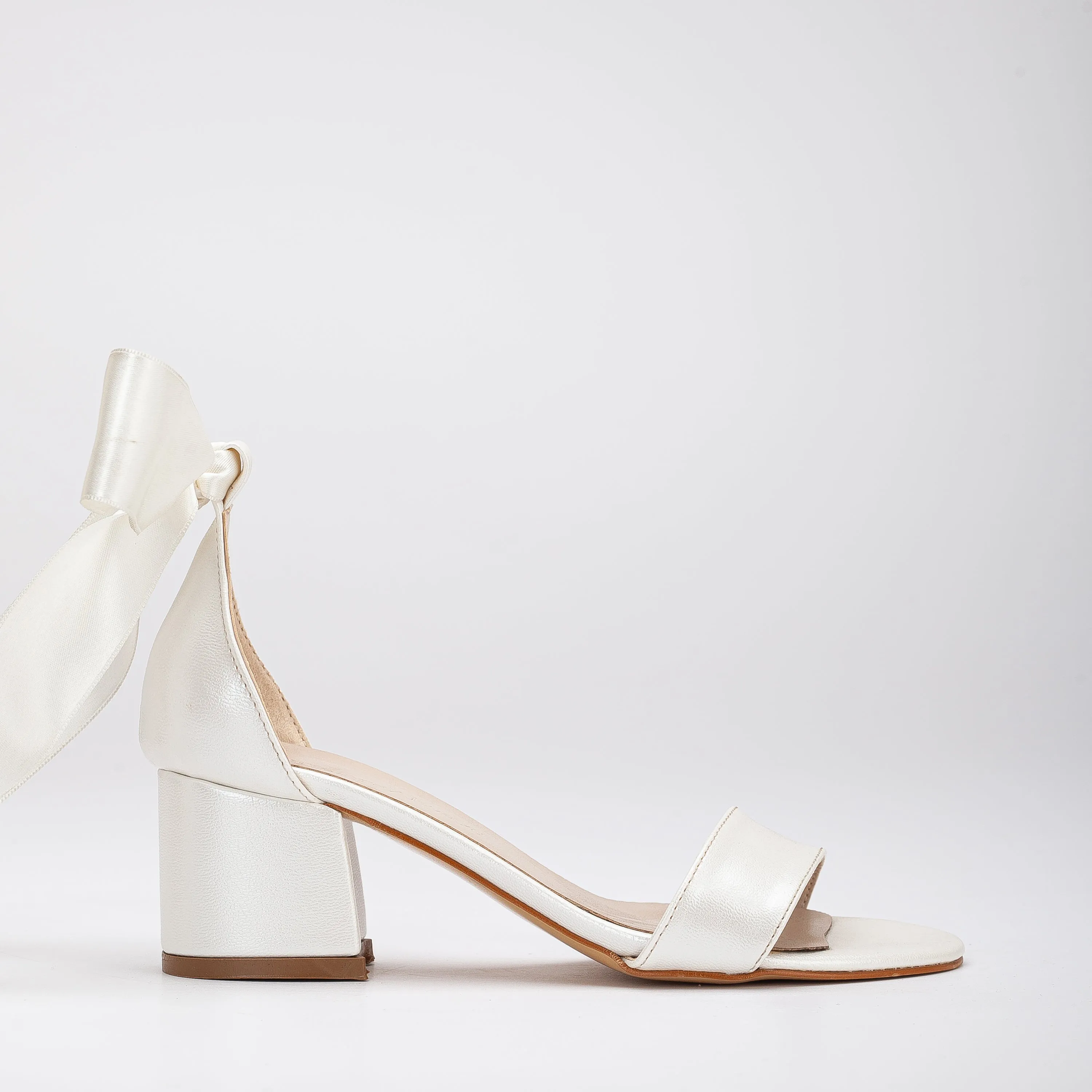 Hera - Ivory Wedding Heels with Ribbon